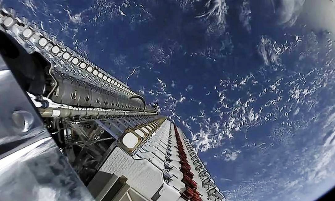 Os planos de internet da Starlink oferecem velocidades de download entre 100 Mb/s (megabytes por segundo) e 200 Mb/s | Foto: Reprodução