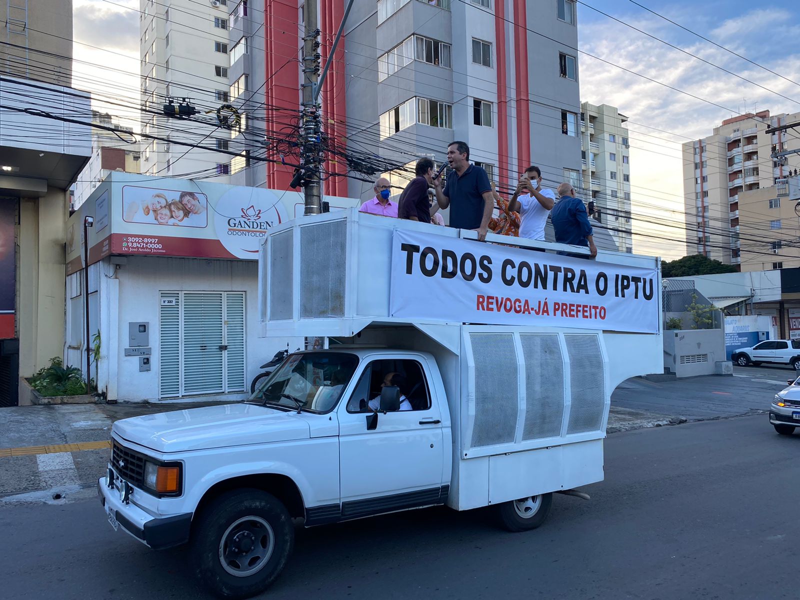 Ação encabeçada pelo movimento SOS Goiânia tende a promover novos protestos nos próximos dias | Foto: Felipe Cardoso