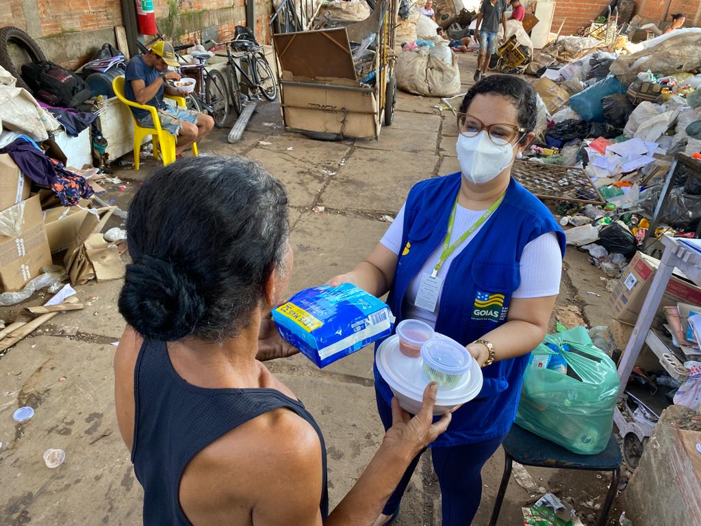 Trabalho assistencial é feito desde março de 2020 pela OVG em parceria com Secretaria de Estado de Desenvolvimento Social (Seds) e prefeituras de Goiânia, Luziânia e Jaraguá | Fotos: Aline Cabral