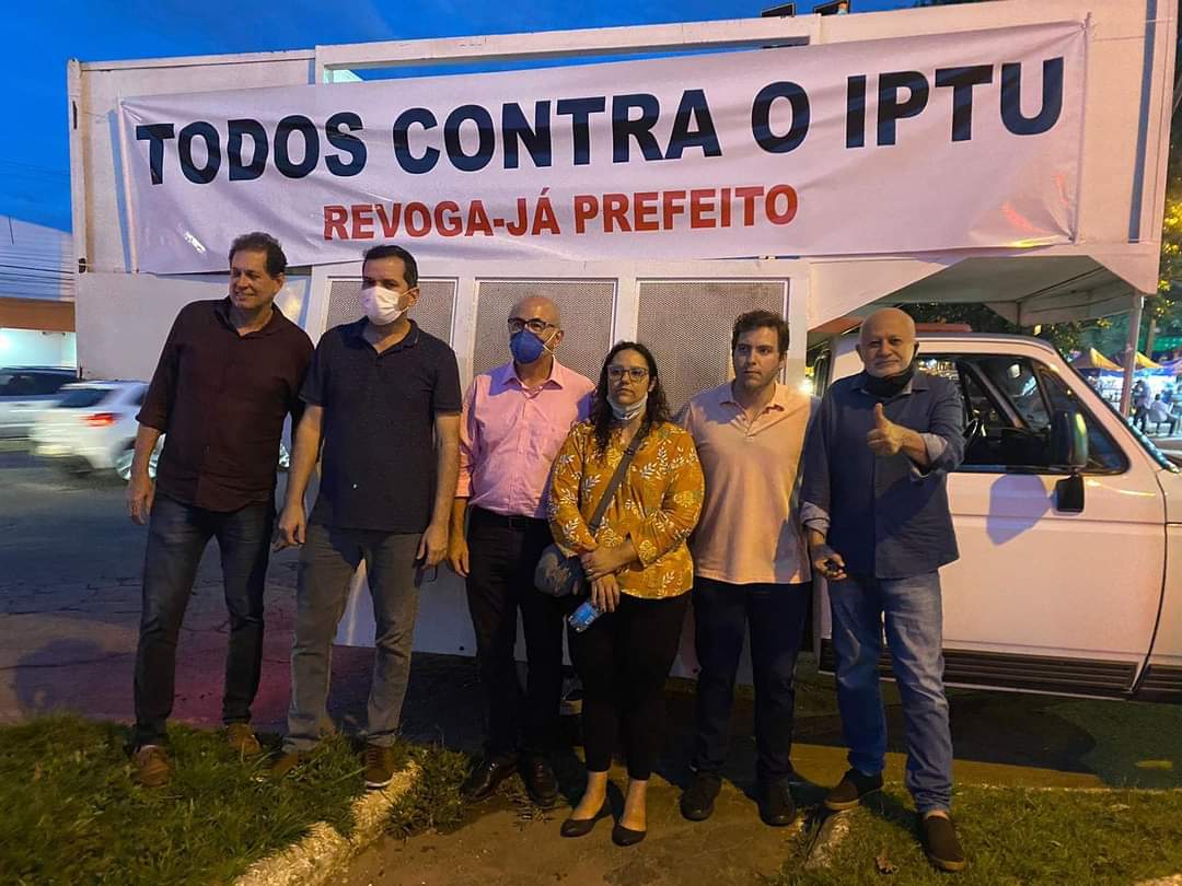Movimento proteste contra aumento do IPTU em Goiânia