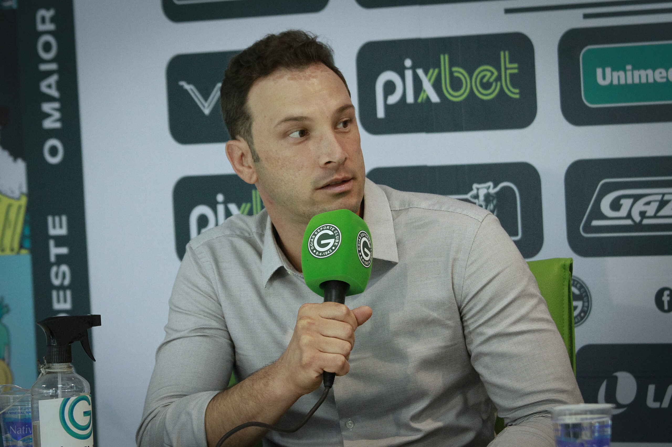 Treinador recentemente estava treinando o Villa Nova-MG e chega por indicação de Paulo Autuori | foto: Rosiron Rodrigues / Goiás EC