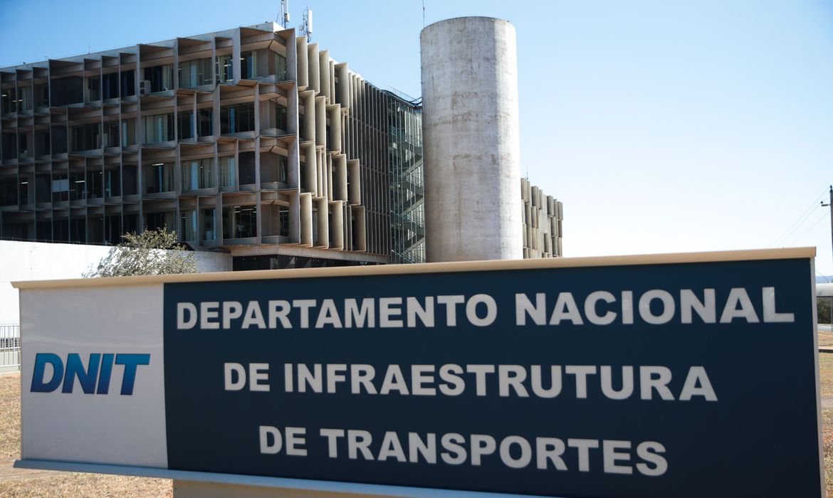 Departamento Nacional de Infraestrutura de Transportes (DNIT)