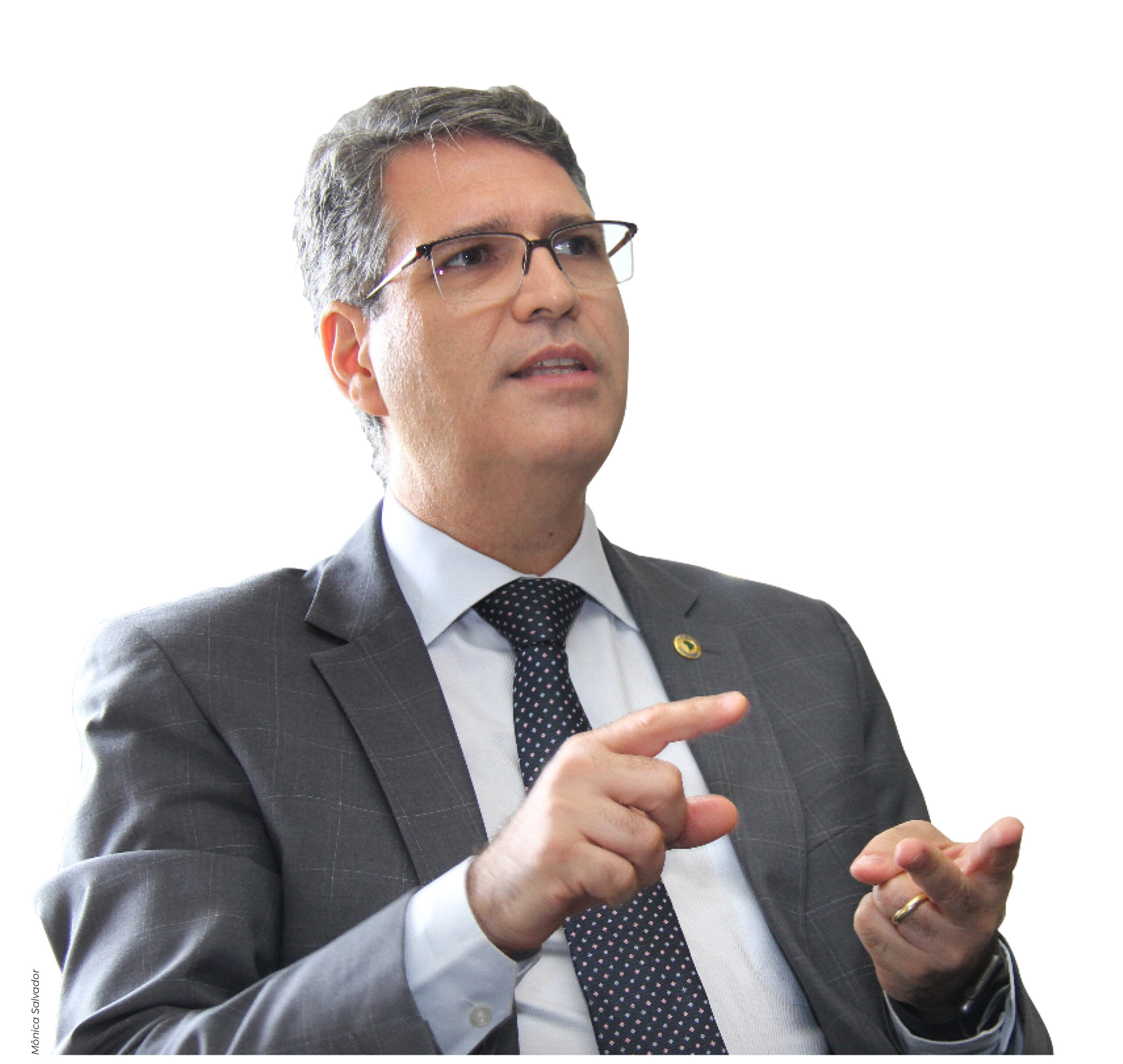 Francisco está com sintomas leves, como congestão nasal e dores de cabeça | Foto: Reprodução