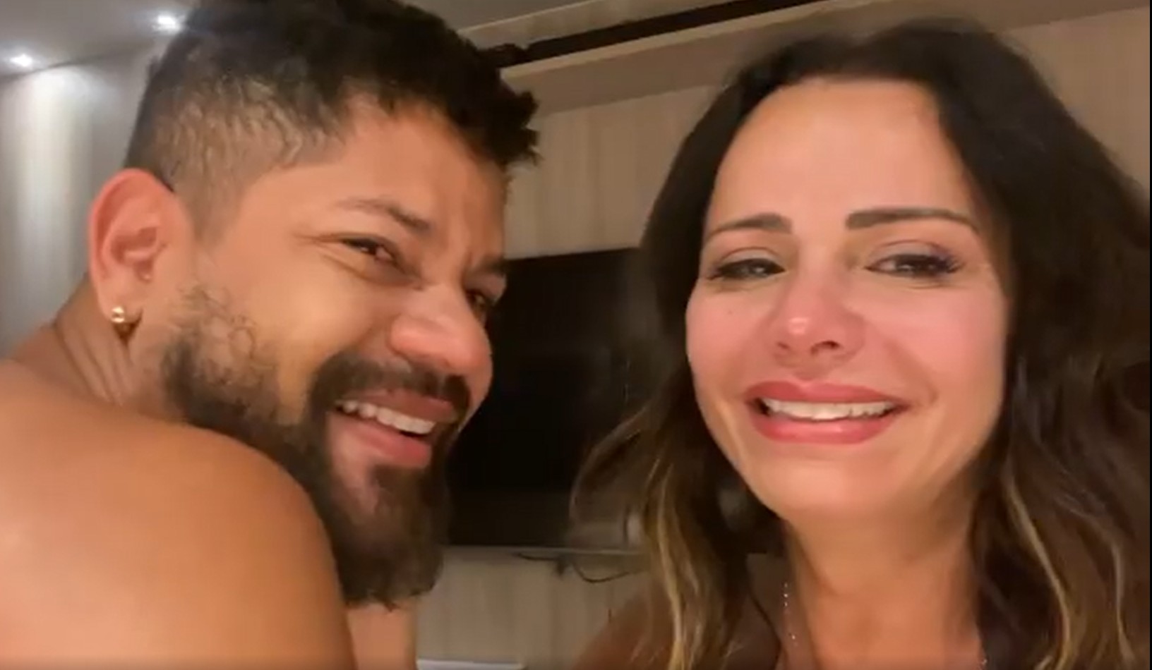 Viviane Araújo e o empresário do setor imobiliário Guilherme Militão se casaram em um cartório do Rio de Janeiro em 13 de maio de 2021 | Foto: Reprodução