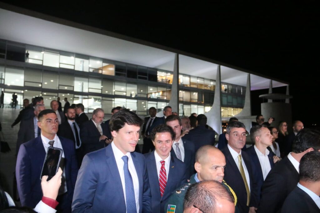 Daniel Vilela representa Caiado em reunião com Lula contra atos antidemocráticos