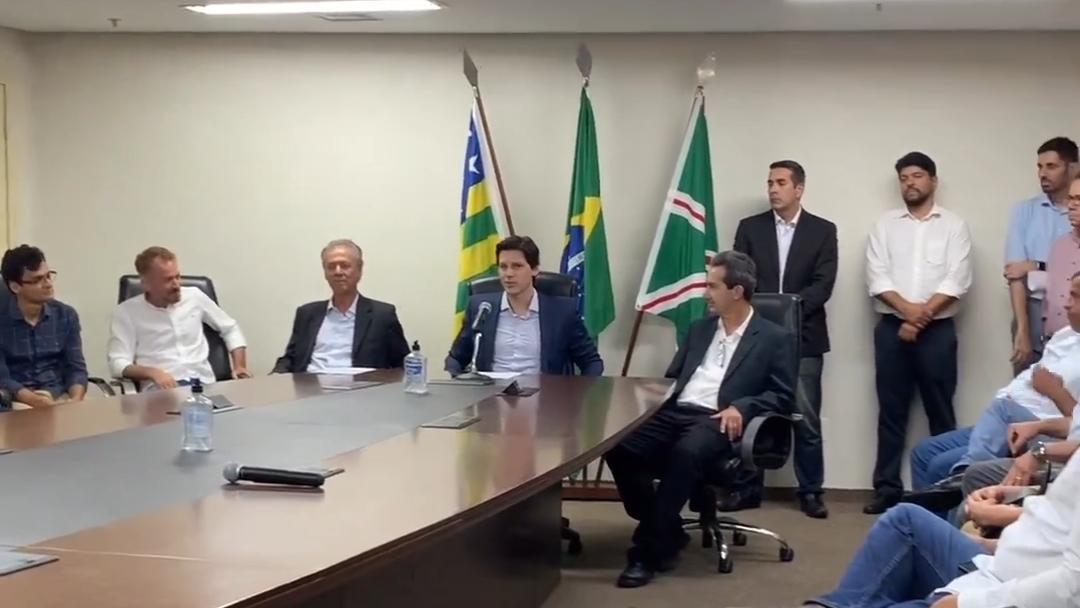 Presidente do MDB, Daniel Vilela se encontrou com os 31 prefeitos pela primeira vez como vice-governador | Foto: Reprodução/ Redes Sociais