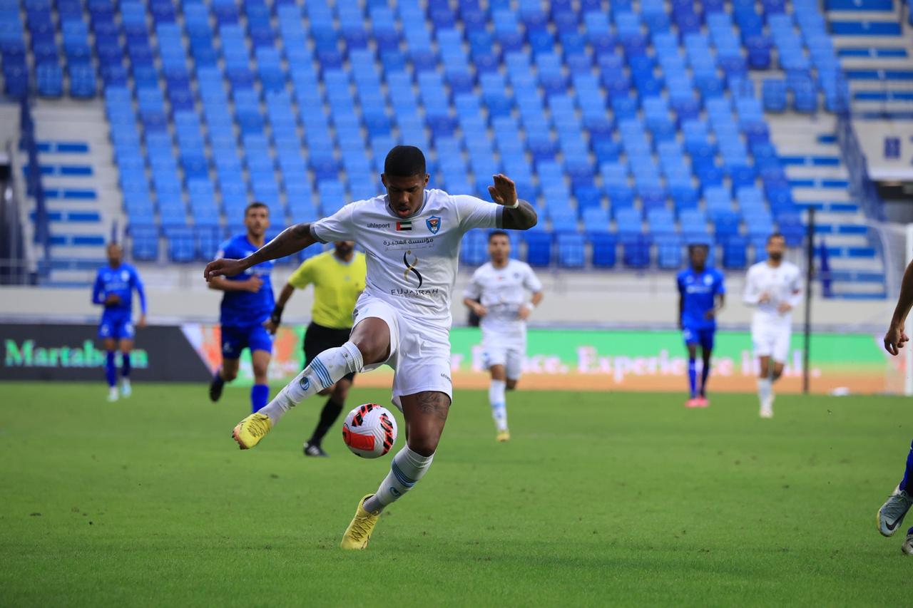 O atacante brasileiro Álvaro Oliveira está no Dibba Al Fujairah desde a temporada passada | Foto: Dibba Al Fujairah