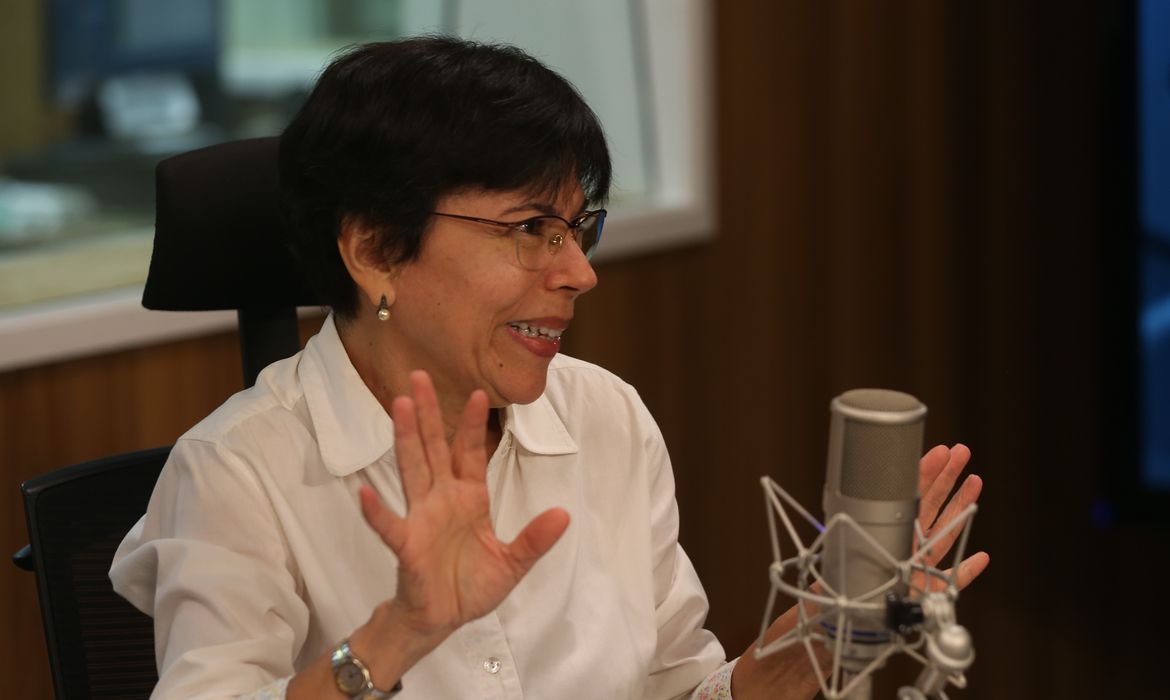 Brasília (DF) - 22/02/2023 – A presidente da CAPES, Mercedes Bustamante, é a entrevistada do programa A Voz do Brasil. Foto: Valter Campanato/Agência Brasil.