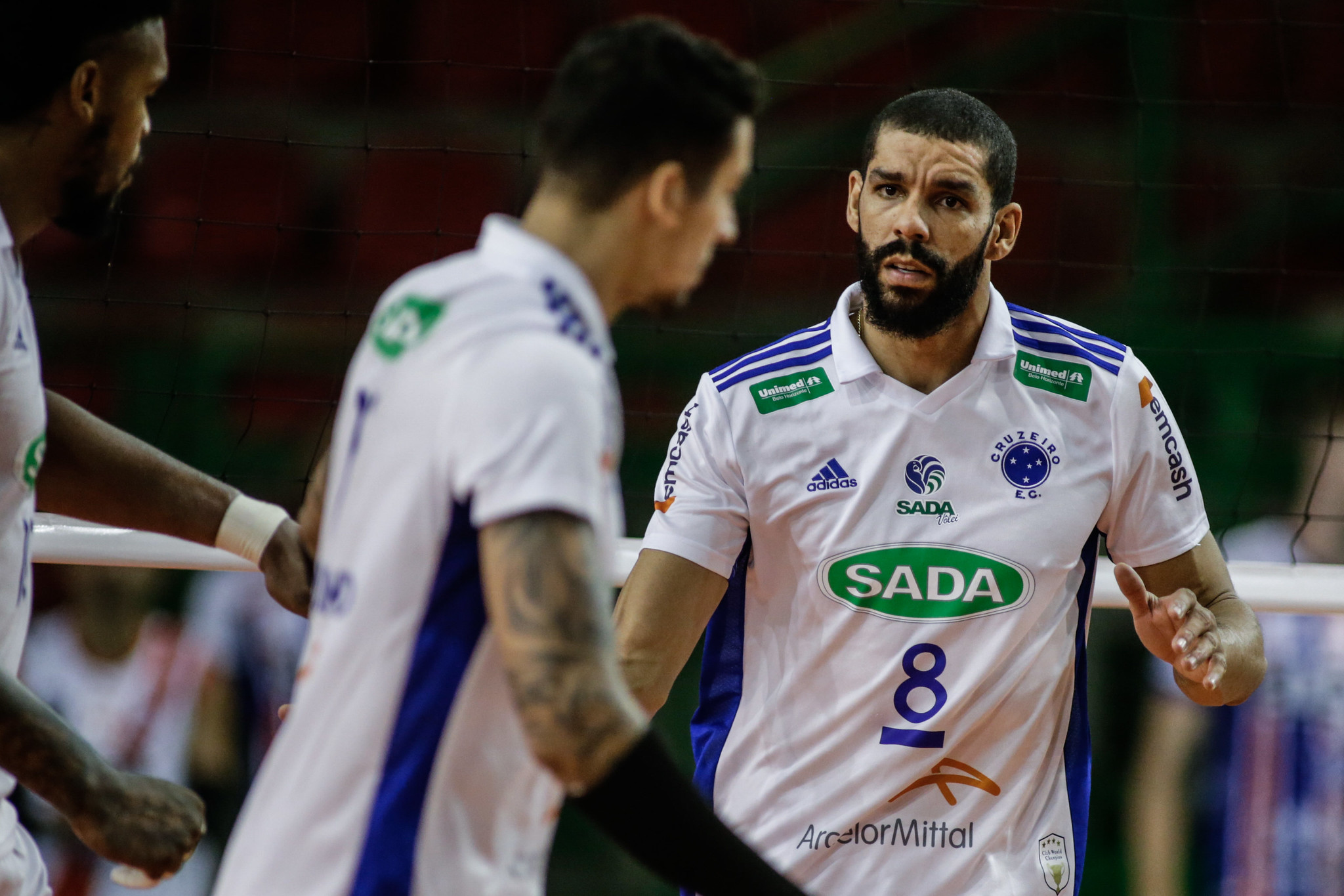 Suspenso pelo Conselho de Ética do COB por post com enquete sobre tiro em Lula, jogador do Sada Cruzeiro tem pedido de medida liminar concedido pelo STJD do vôlei (Foto: Agência i7 / Sada Cruzeiro)