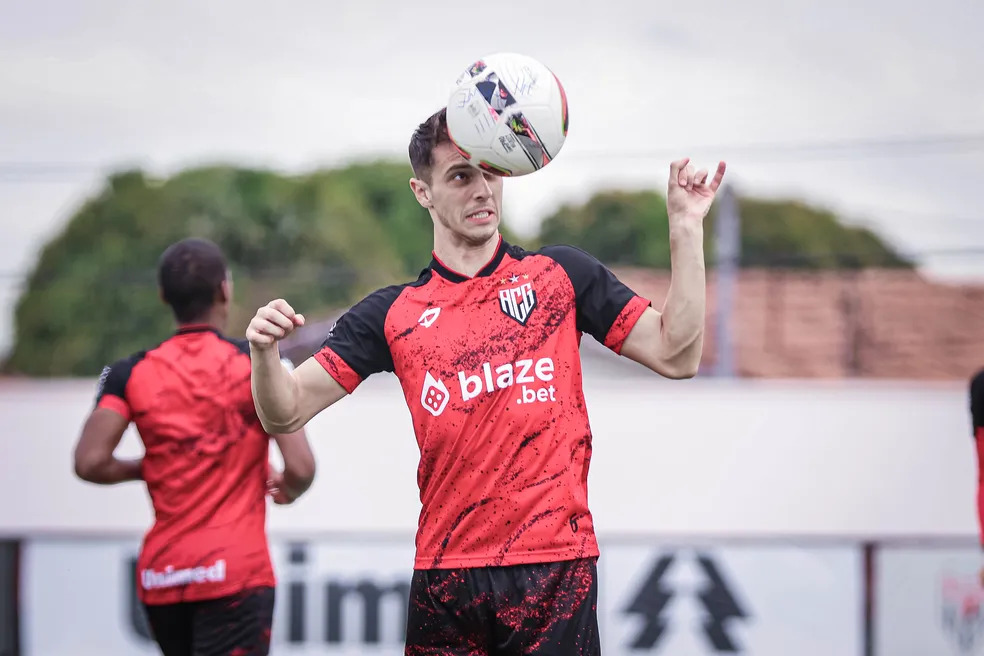 Shaylon elogia elenco do Atlético-GO e vê Série B muito equilibrada (Foto: Ingryd Oliveira/ACG)
