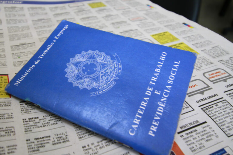 Para concorrer às oportunidades, o candidato deve ir a um dos SACs da cidade com os documentos pessoais. | Foto: Divulgação