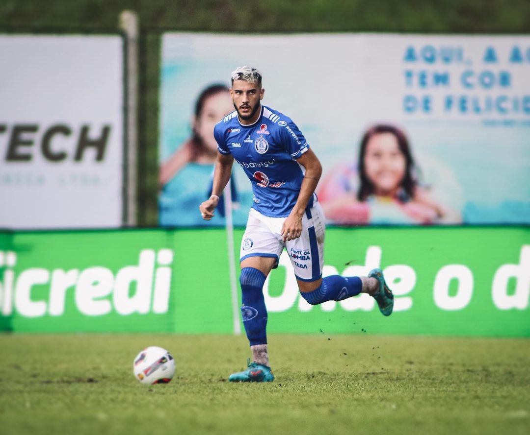 O zagueiro Milani disputou o último Campeonato Gaúcho pelo Aimoré, pelo qual atuou em dez partidas | Foto: Arquivo pessoal