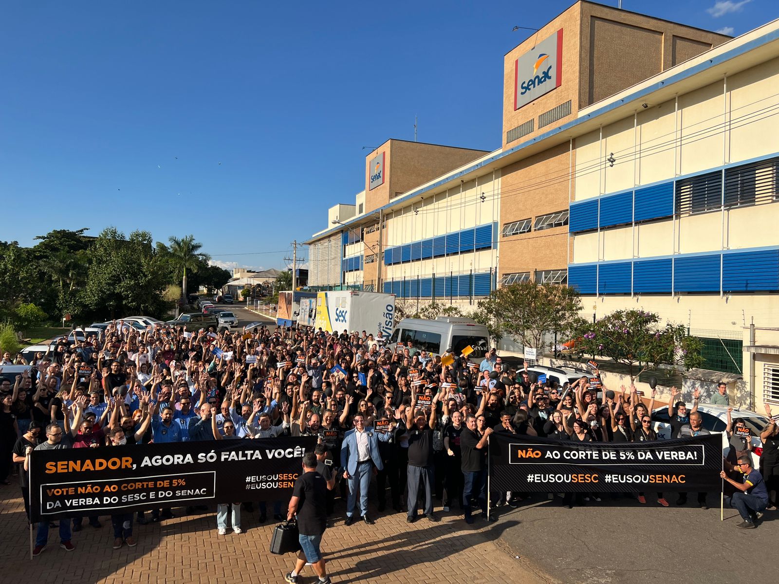 Entidades do comércio manifestam contra o desvio de 5% dos recursos e afirmam que medida pode fechar unidades e gerar desemprego. | Foto: Sesc Goiás