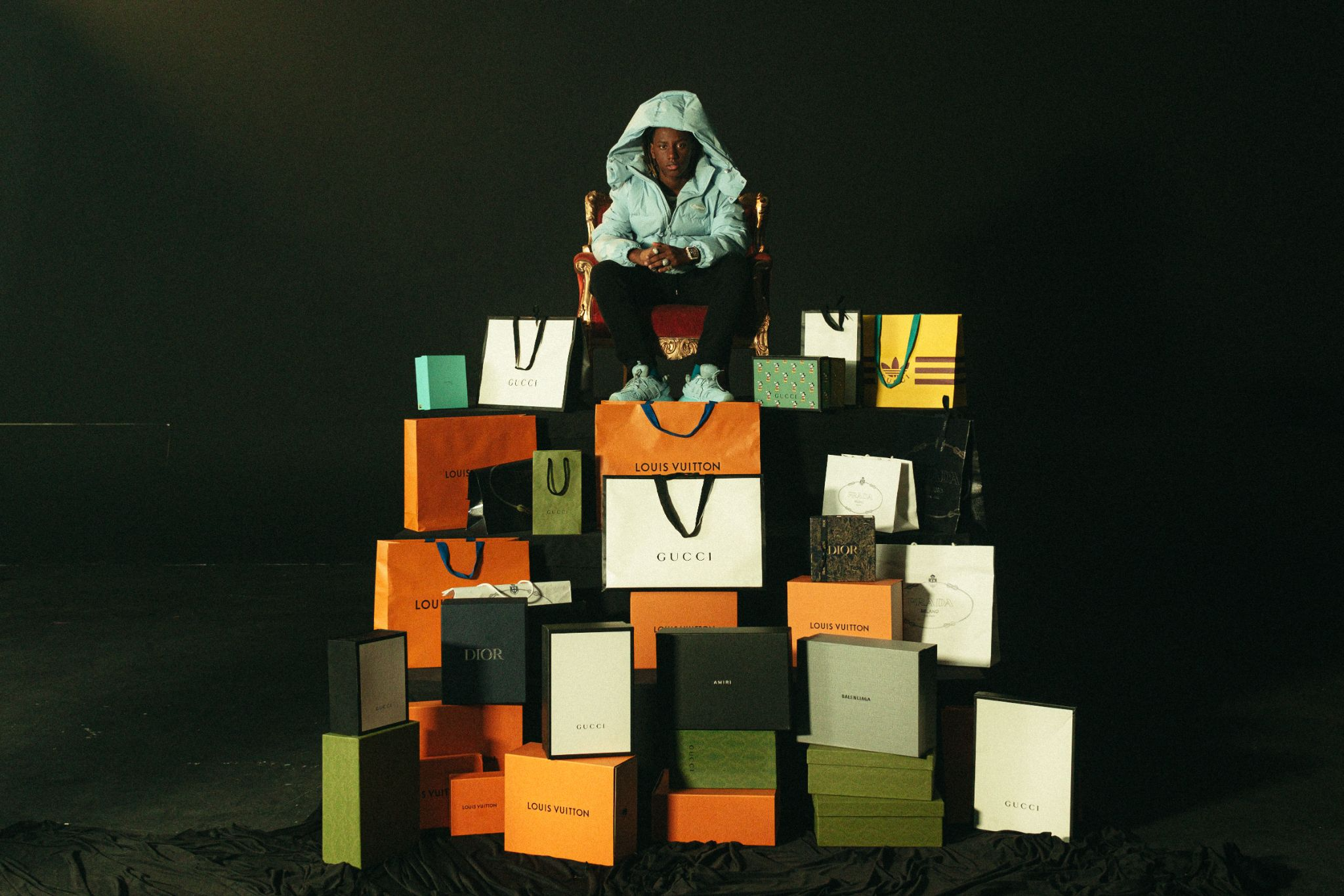 A track, fruto da parceria com o irmão KayBlack, já bateu a marca de um milhão de plays. | Foto: Rafa LeForte