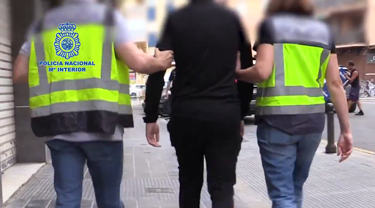 Polícia prende 7 torcedores suspeitos de racismo contra Vinicius Júnior na Espanha|