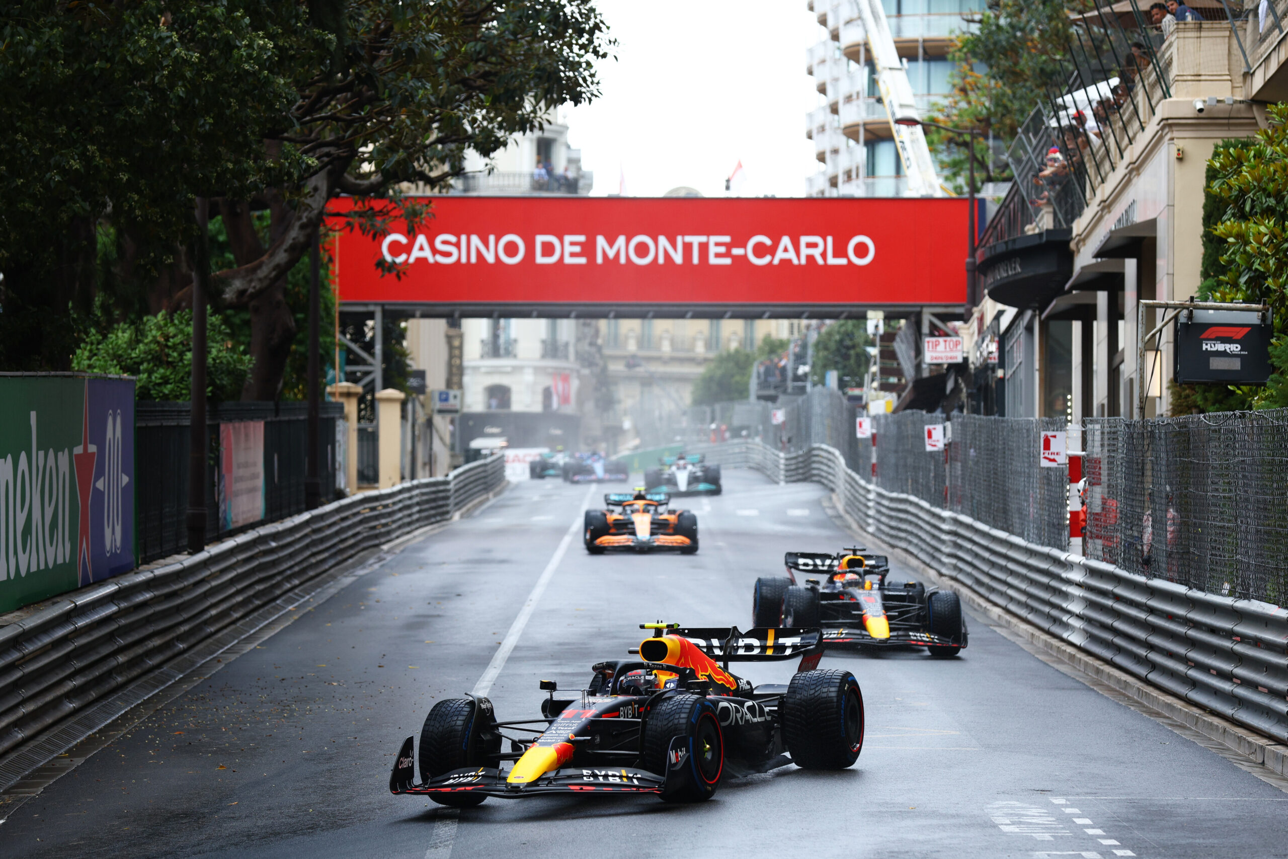 MONTE-CARLO, MONACO - MAY 29: Sergio Perez of Mexico driving the (11) Oracle Red Bull Racing RB18 leads Max Verstappen of the Netherlands driving the (1) Oracle Red Bull Racing RB18 during the F1 Grand Prix of Monaco at Circuit de Monaco on May 29, 2022 in Monte-Carlo, Monaco. (Photo by Clive Rose/Getty Images) // Getty Images / Red Bull Content Pool // SI202205290363 // Usage for editorial use only //