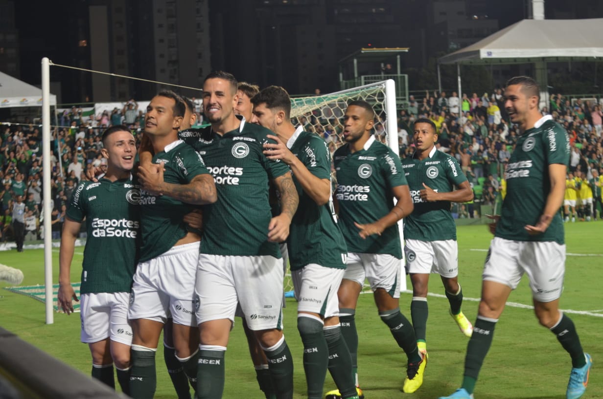Com uma belíssima festa da torcida, Esmeraldino encerra jejum de cinco anos sem levantar um troféu (Foto: Afonso Cardoso)