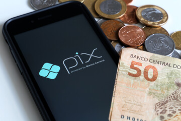 O Pix foi responsável por 12% das transações em 2022, segundo estudo do Banco Central | Foto: Divulgação; iStock