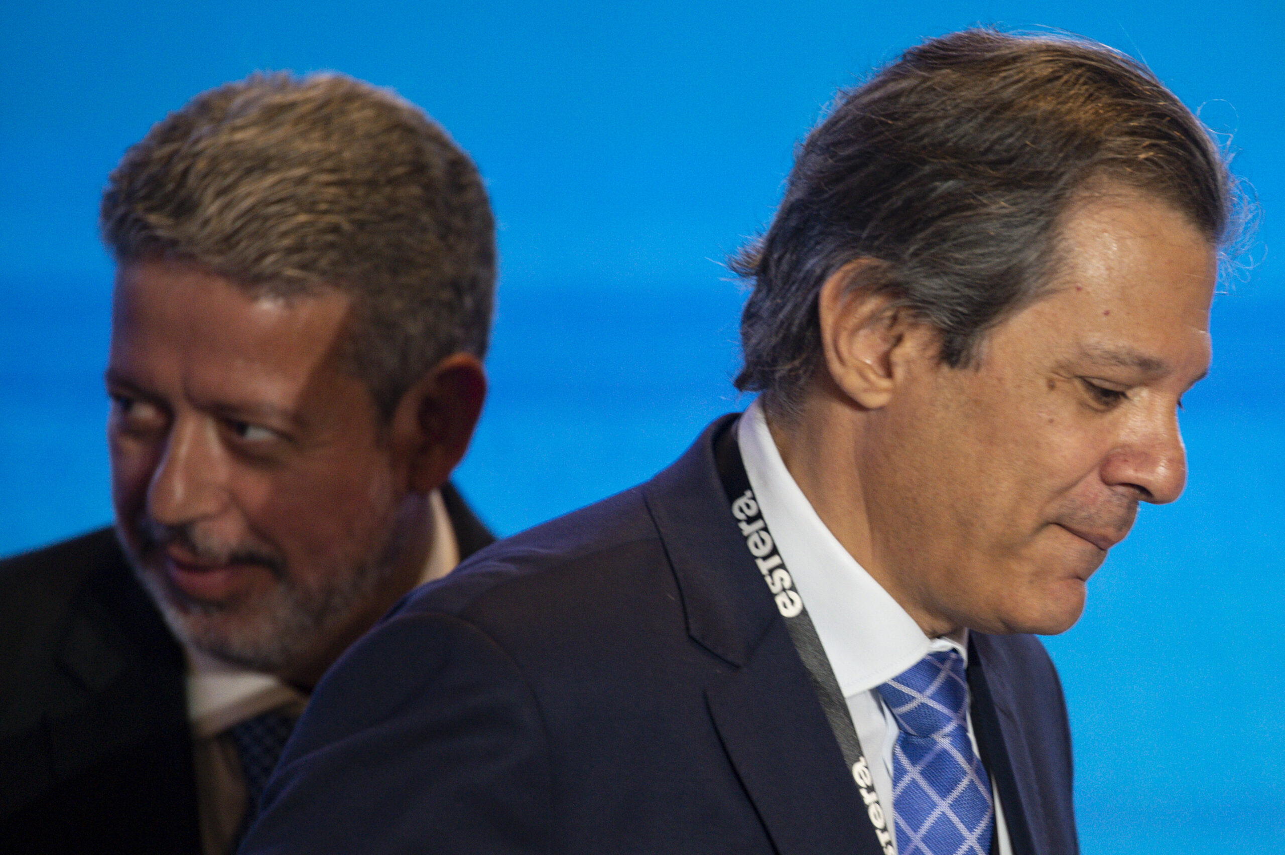 Brasília (DF), 21/06/2023 - O presidente da Câmara dos Deputados, Arthur Lira, e o ministro da Fazenda, Fernando Haddad, durante o seminário Reforma Tributária: A Hora é Agora, na sede da Confederação Nacional da Indústria (CNI), em Brasília. Foto: Marcelo Camargo/Agência Brasil