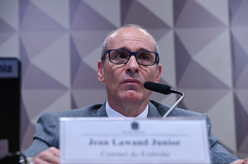 O coronel do Exército negou que, ao pedir uma "ordem do presidente", estivesse articulando um golpe de estado com Mauro Cid. | Foto: Senado