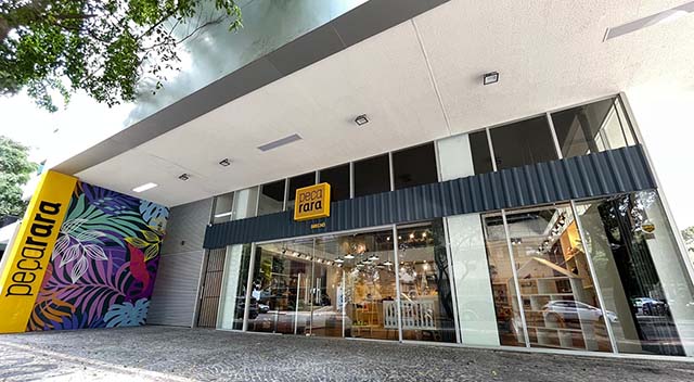 Os brechós se tornaram uma solução para inúmeras pessoas que buscam roupas baratas e de qualidade | Foto: Divulgação/Peça Rara Brechó