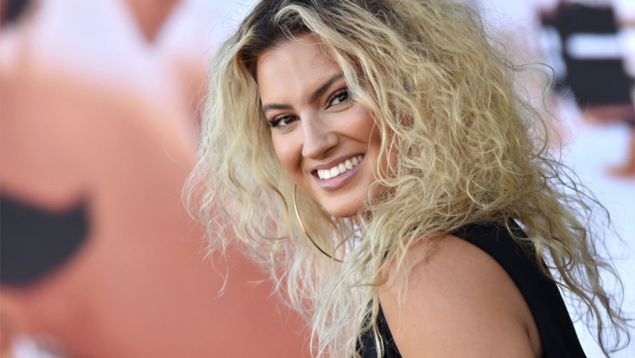 Tori Kelly participou da 9ª temporada do American Idol, em 2010 | Foto: Reprodução