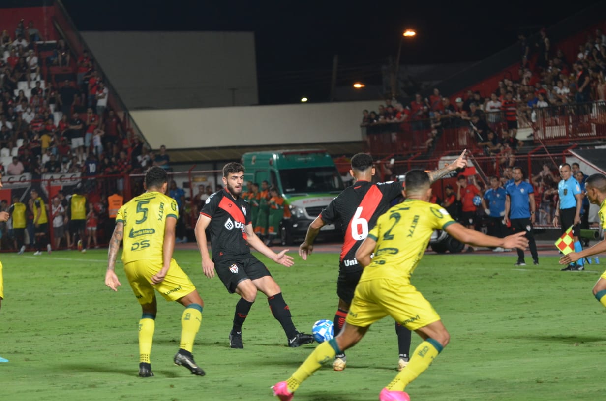 Dragão está a 6 pontos de distância do G-4 (Foto: Afonso Cardoso)