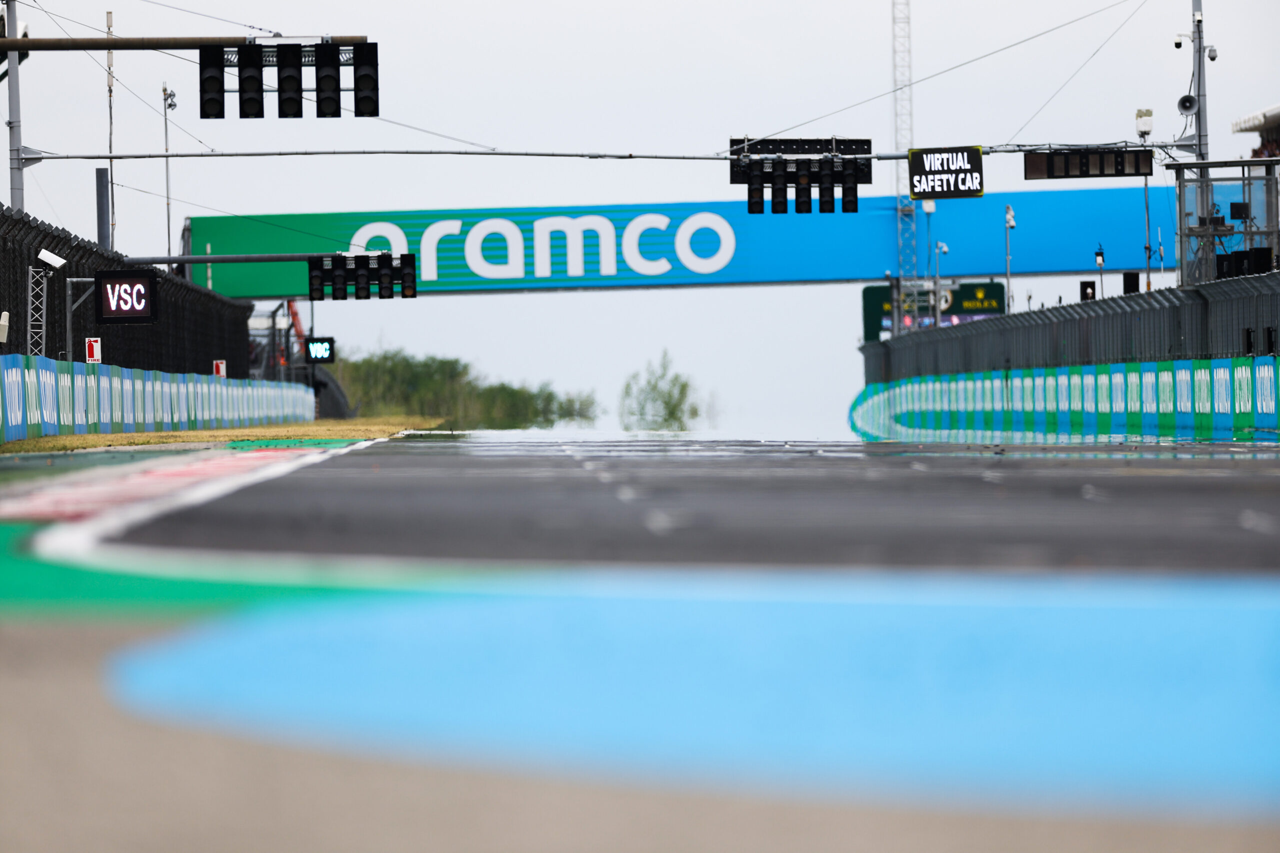 BUDAPEST, HUNGARY - JULY 31: A general view of the circuit during the F1 Grand Prix of Hungary at Hungaroring on July 31, 2022 in Budapest, Hungary. Scuderia AlphaTauri (Photo by Peter Fox/Getty Images) // Getty Images / Red Bull Content Pool // SI202207310709 // Usage for editorial use only //