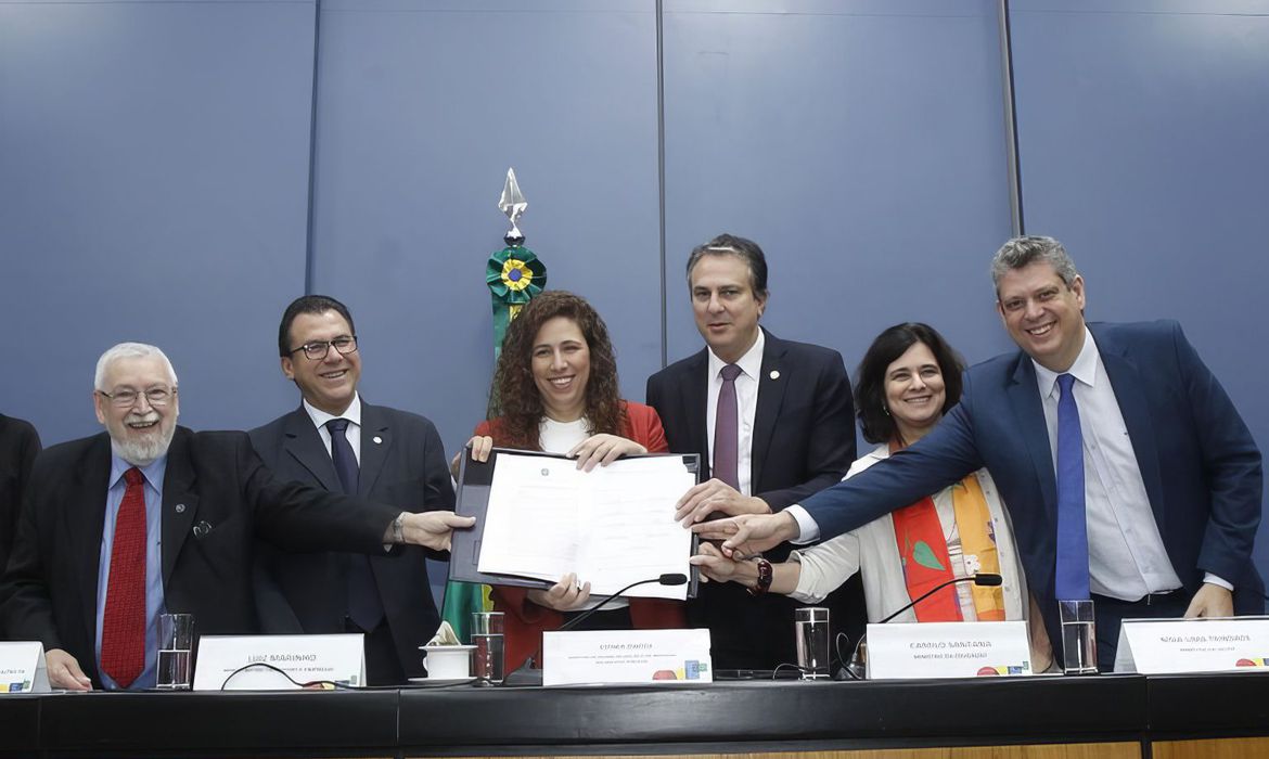 A atuação da Mesa abrange servidores e empregados públicos civis da administração direta, de autarquias e fundações do governo federal | Foto: Adalberto Marques/MGI