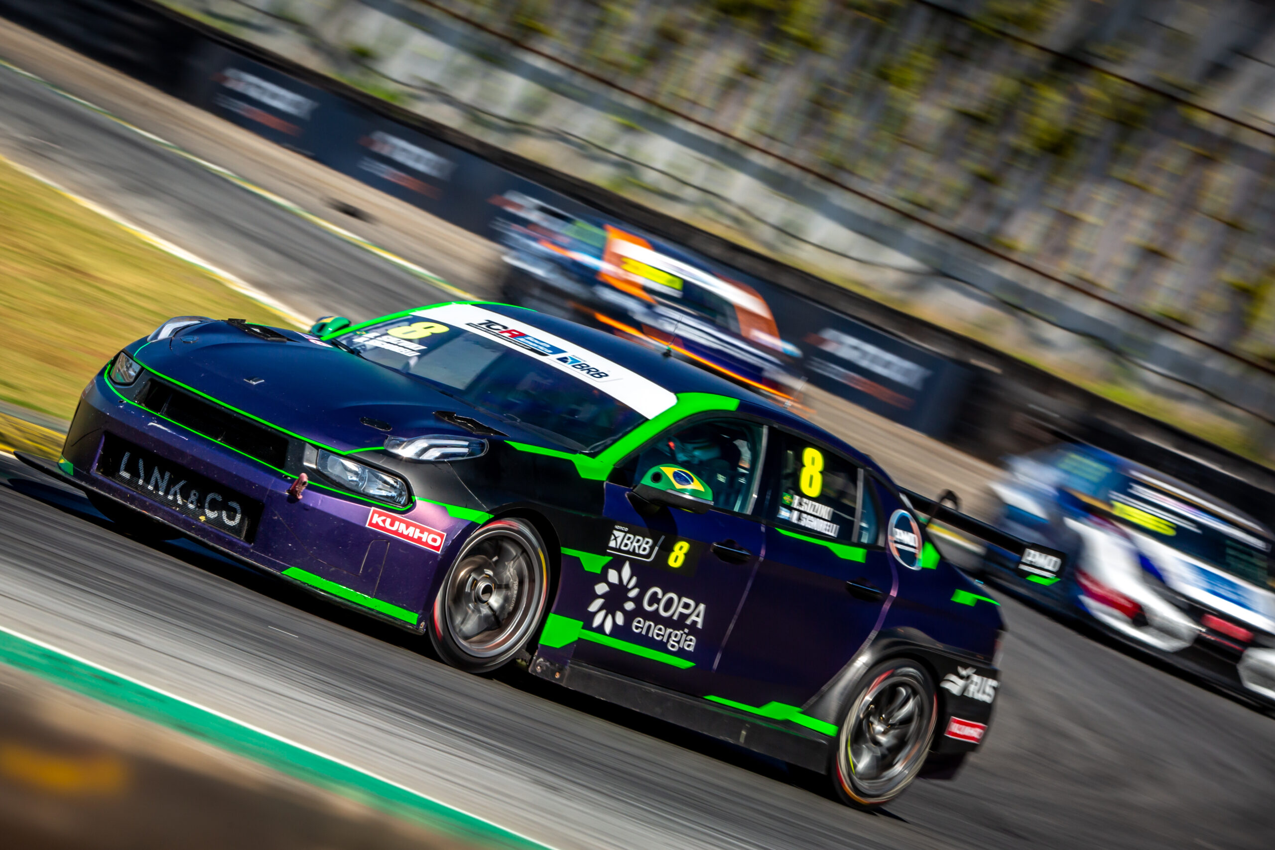 Rafael Suzuki teve bom início de temporada no TCR e busca sua 1ª vitória | Foto: Ricardo Saibro