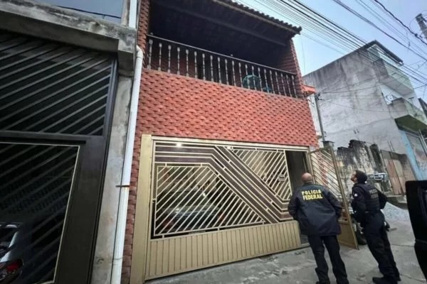 PF realiza operação contra grupo que trocou malas de goianas presas na Alemanha