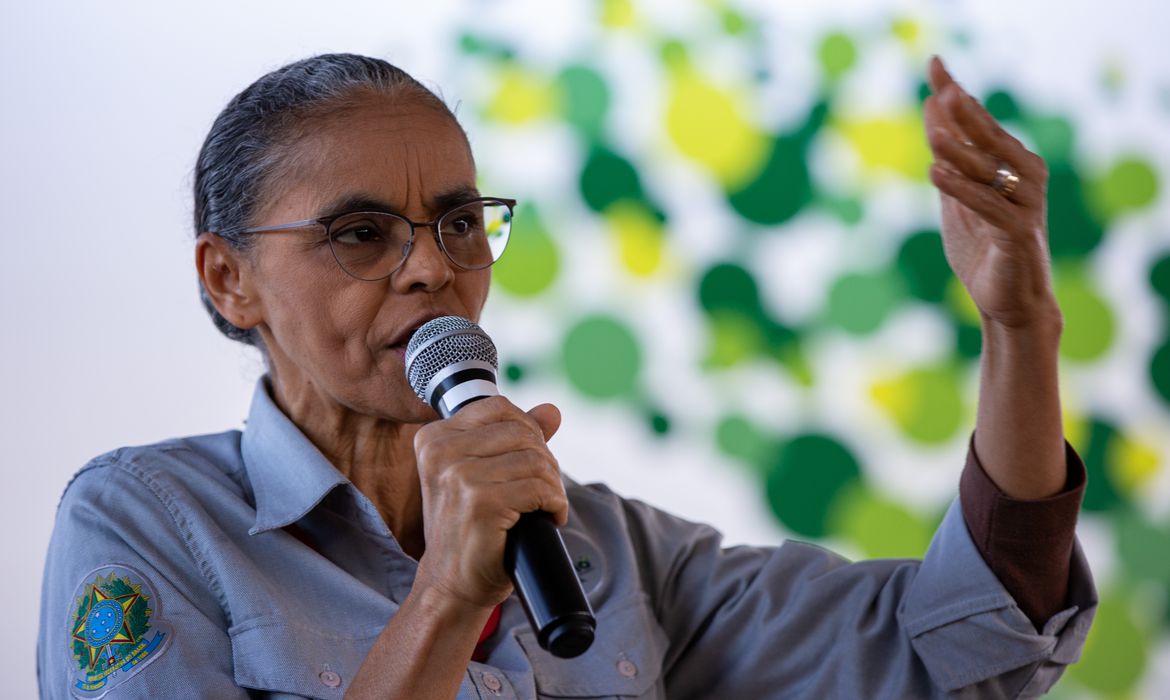 Brasília - 25/05/2023 A ministra do Meio Ambiente, Marina Silva, partipa da posse do novo presidente Instituto Chico Mendes de Conservação da Biodiversidade (ICMBio), Mauro Pires.    Foto: Fabio Rodrigues-Pozzebom/ Agência Brasil