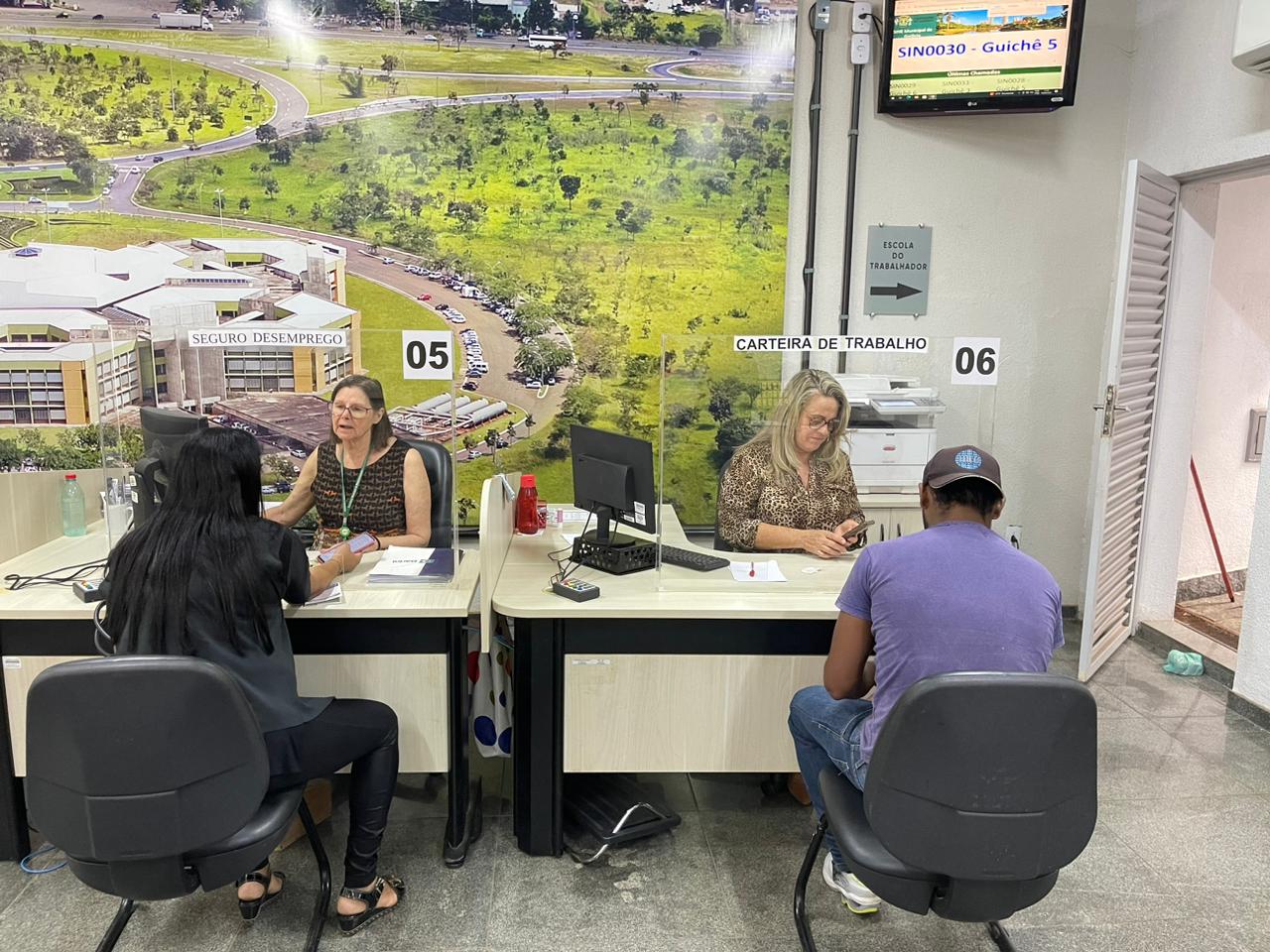Vagas são paga  nível técnico e operacional em diversas empresas da capital. | Foto: Secom