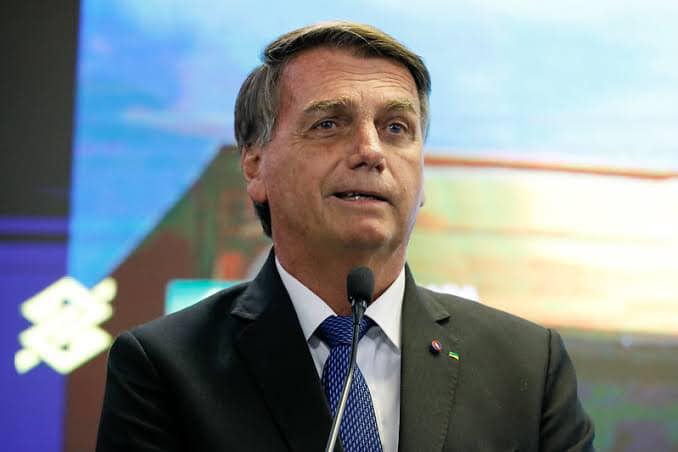Bolsonaro fala à PF sobre empresários que pediam golpe em grupo de WhatsApp