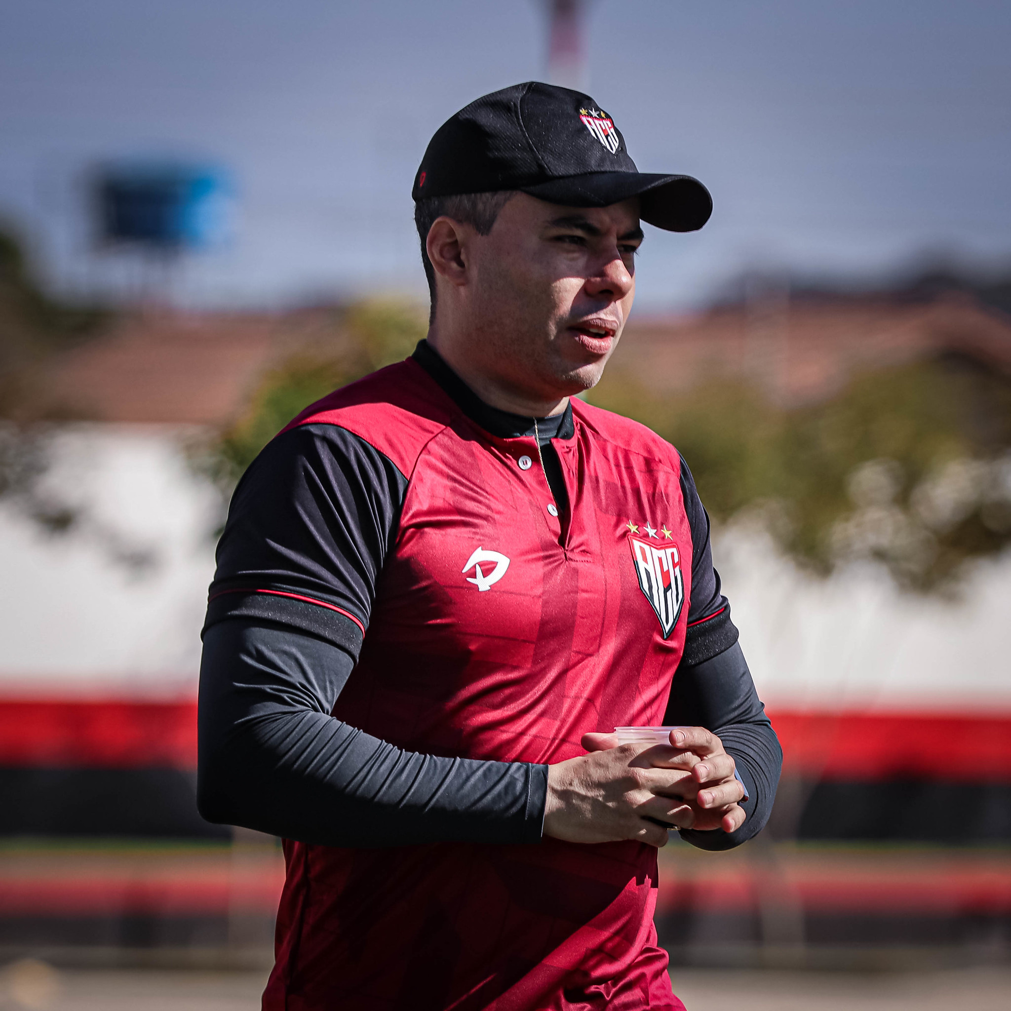 Luiz Fernando, no primeiro tempo, e Matheus Peixoto, no segundo, marcam para o Dragão (Foto: Ingryd Oliveira/ACG)