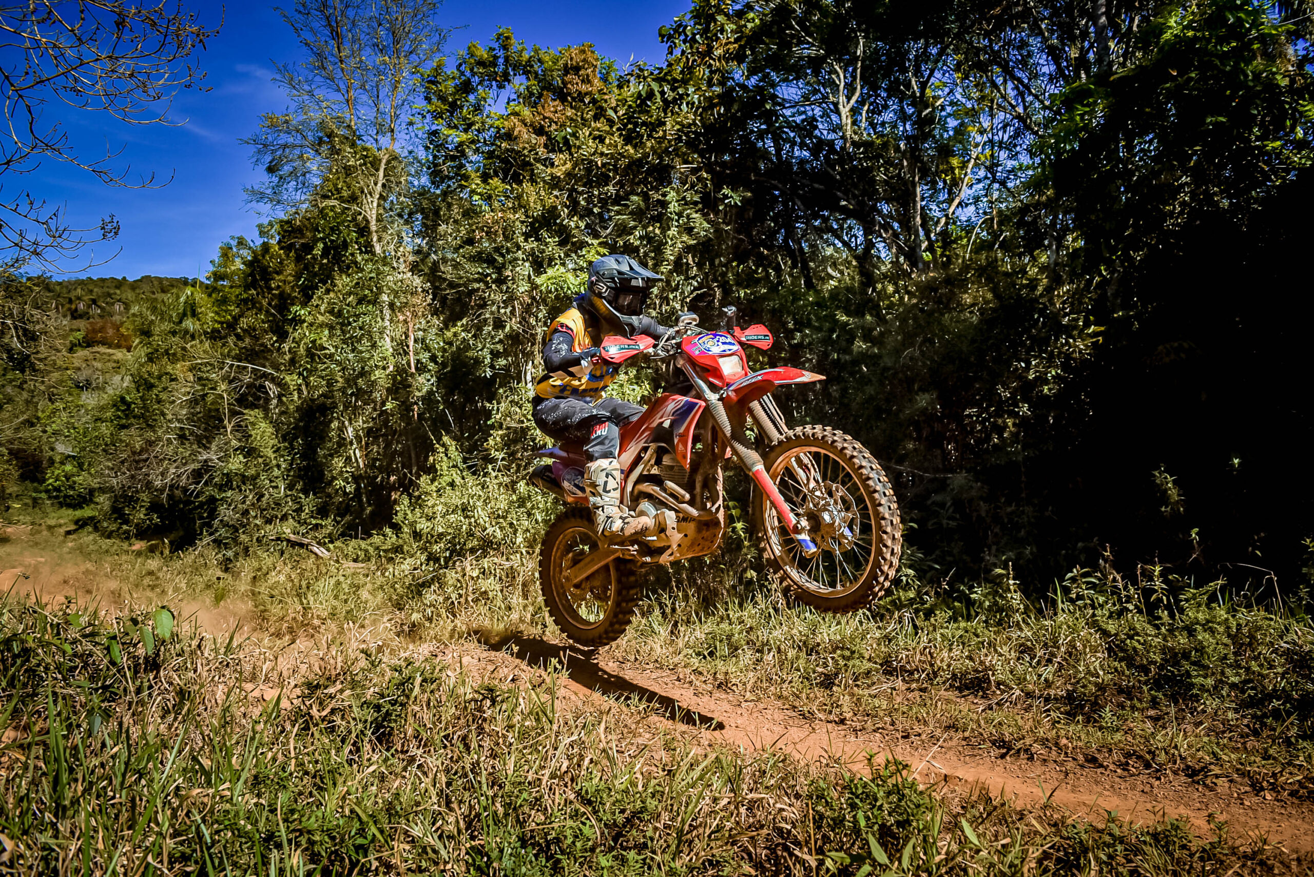 Bárbara Neves se sagra campeã após quatro dias de disputas (Foto: Sanderson Barbarini / Mundo Press)
