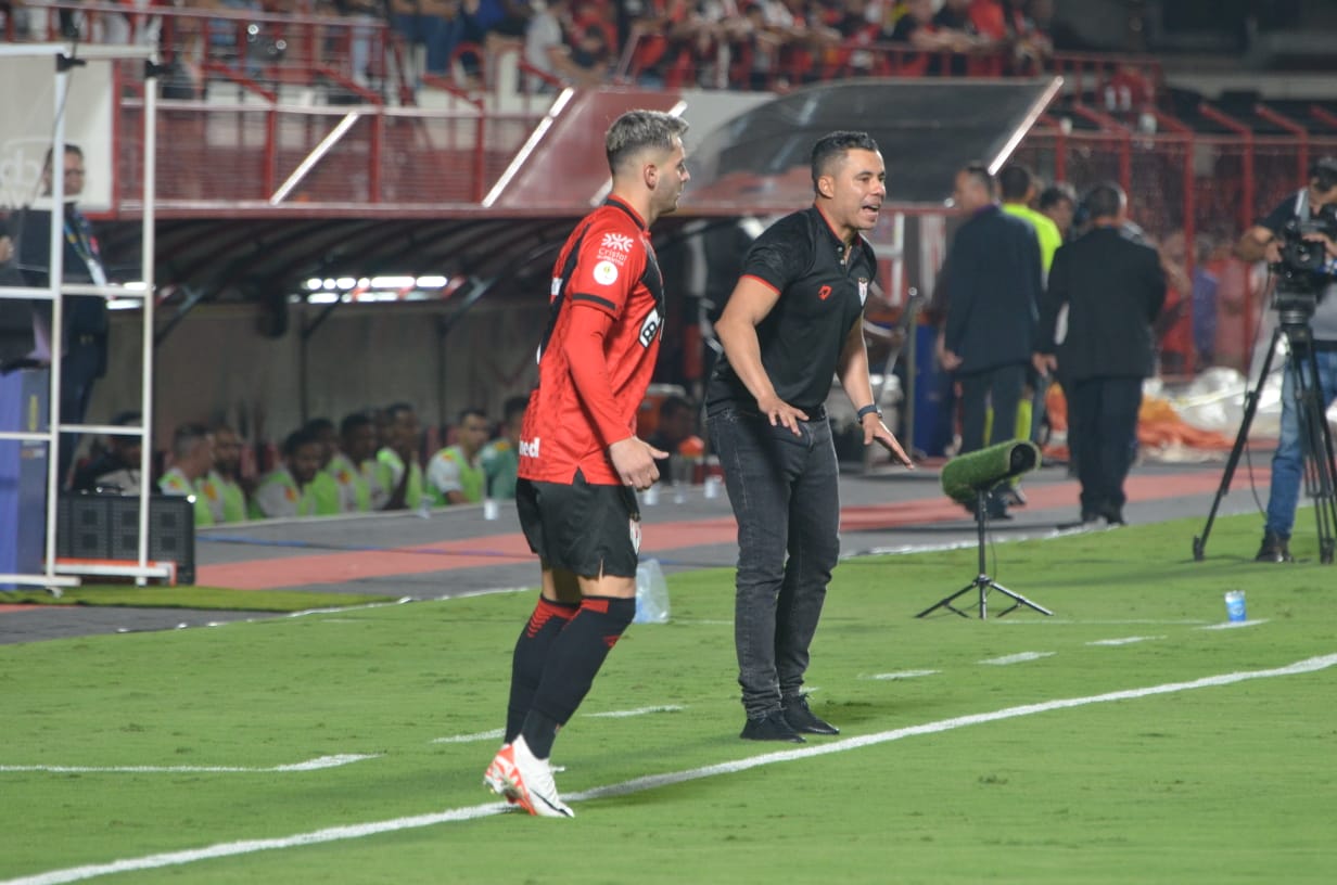 Comandado por Ventura, Atlético Goianiense tem a melhor campanha do segundo turno (Foto: Afonso Cardoso)