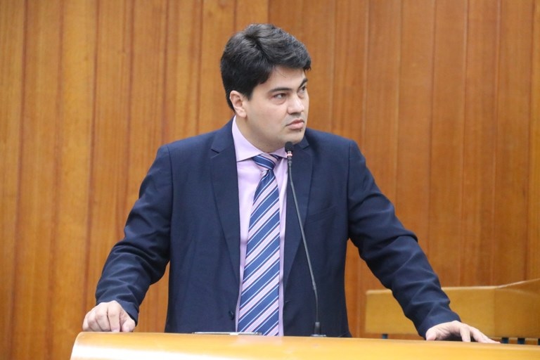 Líder do grupo, o vereador Igor Franco (Solidariedade) classificou as exonerações como “insignificantes” e disse que só segunda (6) ou terça-feira (7) os membros discutirão o futuro do colegiado, se permanecem ou não na base | Foto: Câmara Municipal de Goiânia