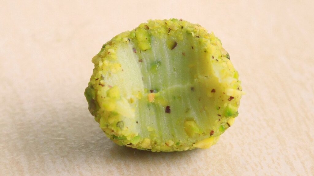 brigadeiro branco de pistache 1368810803160 1024x768 edited