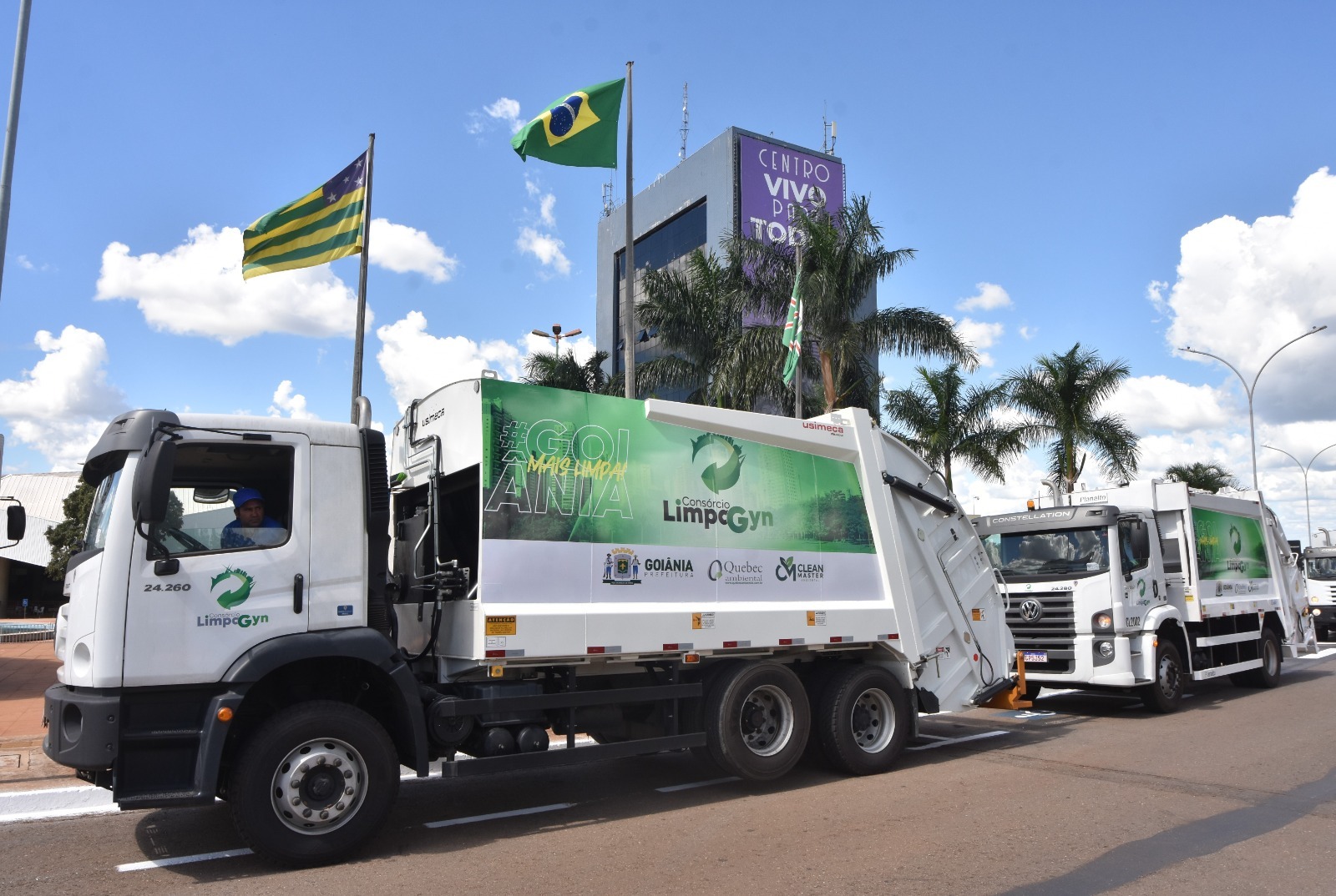 Um mês após novo consórcio assumir a coleta de lixo, bairros continuam com mesmo problema. | Foto: Divulgação