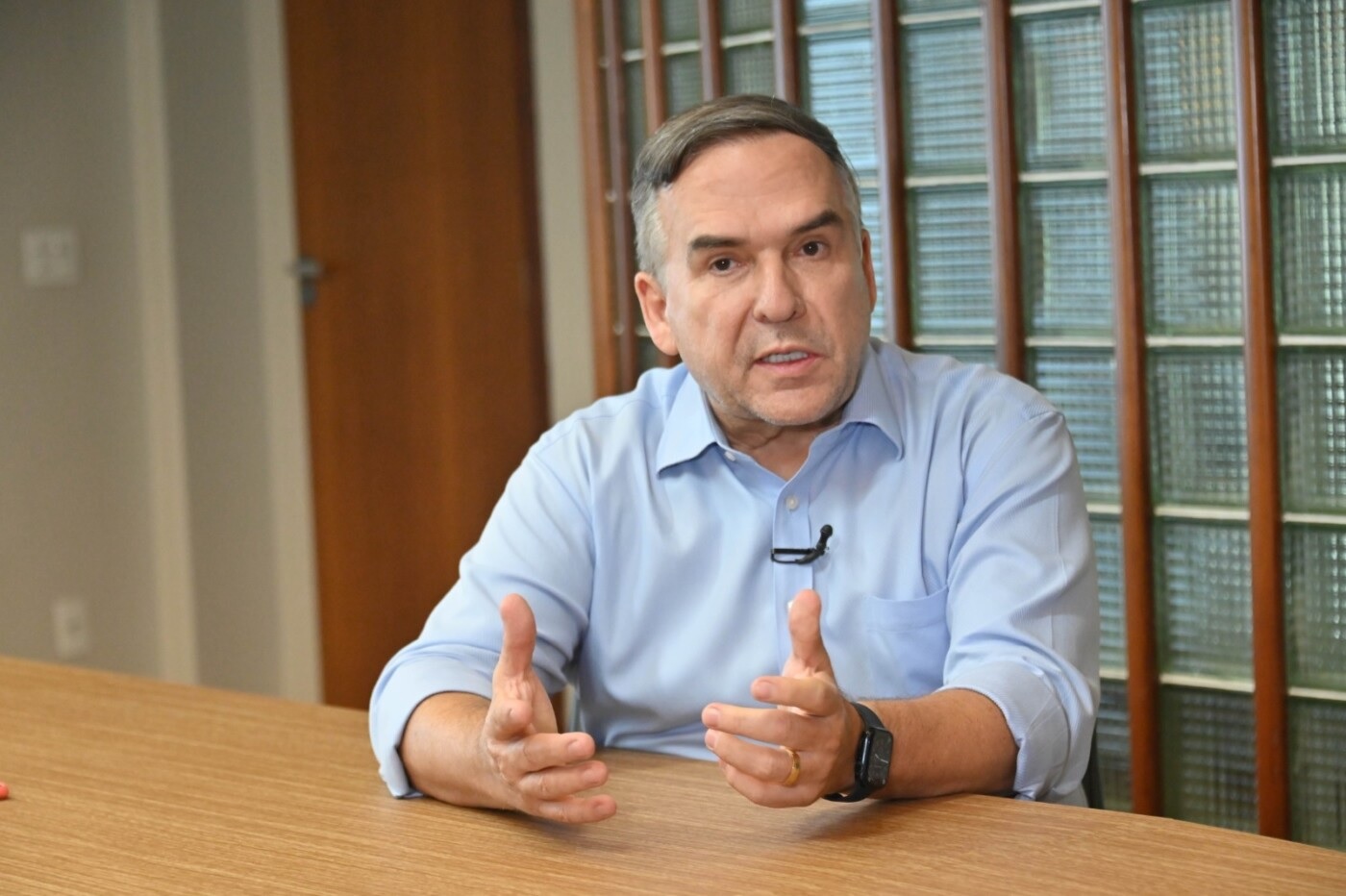 Mabel vem repetindo em diversas entrevistas que, caso seja eleito, irá executar um conjunto de ações logo nos 100 primeiros dias de governo | Foto: Reprodução