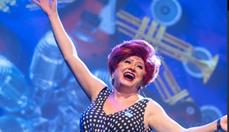 Nanny People se irrita ao ser interrompida em entrevista. Reprodução/Instagram