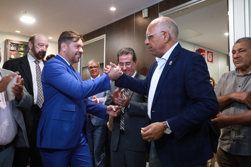 Rogério Cruz visita Alego para ‘cafézinho da tarde’