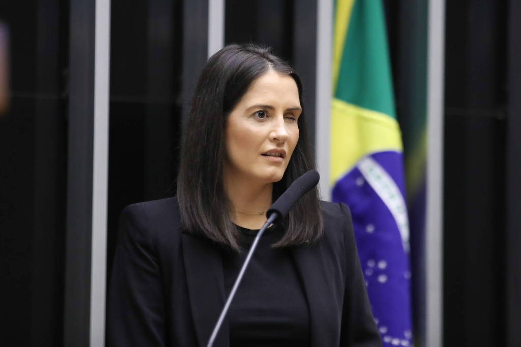 Morre Amália Barros; aliada de Michelle Bolsonaro, vice-presidente do PL mulher e deputada federal, aos 39 anos