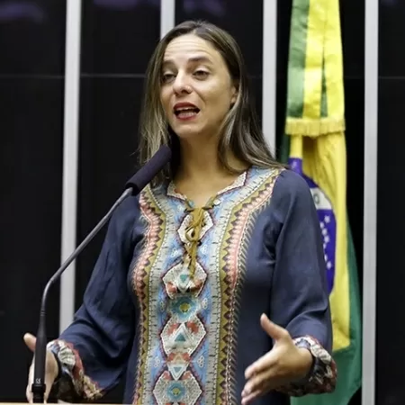 Fake news no RS: deputados na mira de representação judicial