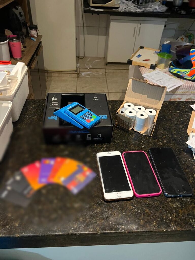 e686f854 06de 4b5d b3b4 07c0ef933321