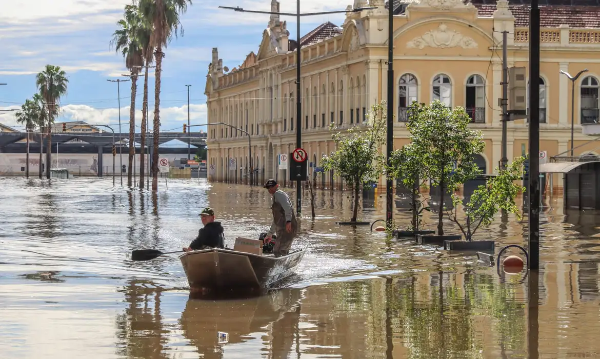 RS fica em estado de alerta para mais deslizamentos e inundações|