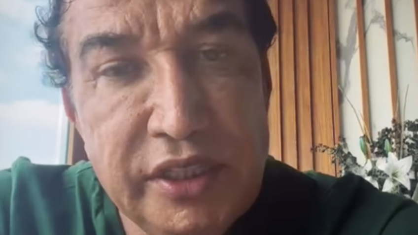 Senador fica indignado com convite para Anitta visitar Senado