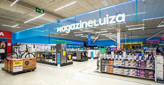 Espaço do Magalu dentro da loja Carrefour no bairro do Limão, em São Paulo