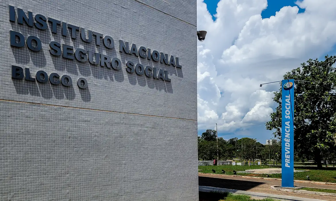 Cadastro de aposentados e pensionistas teve segurança reforçada após identificação de falhas no acesso a informações | Foto: Rafa Neddermeyer/Agência Brasil
